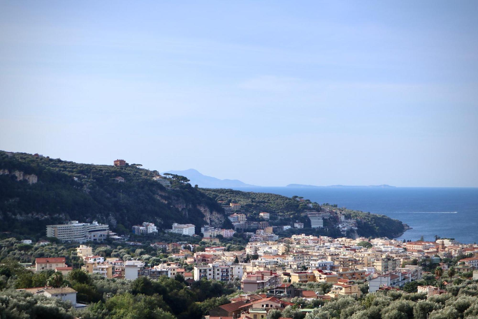 B&B Da Chiara Sea Sight Sorrento Exterior photo